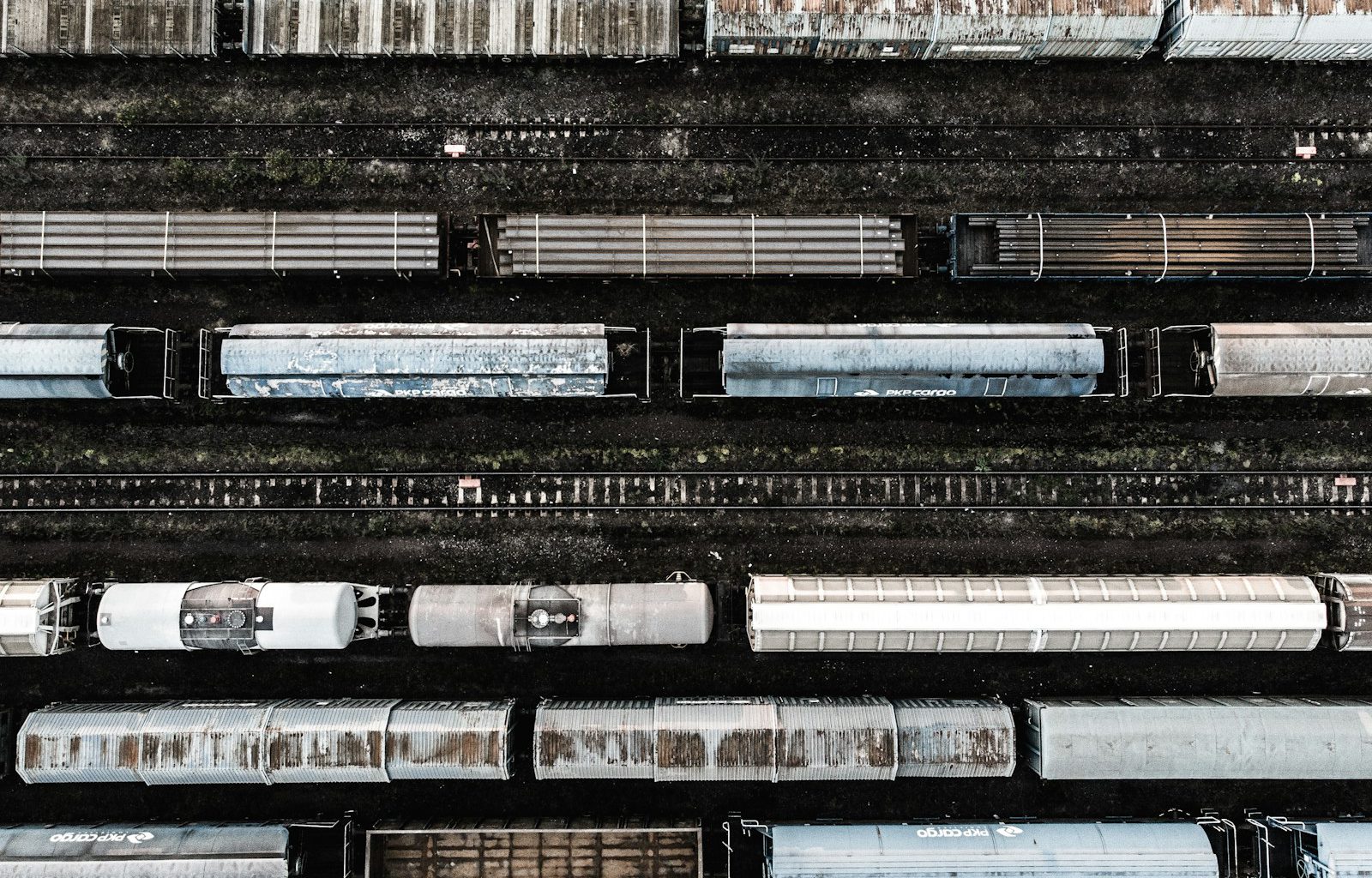 train arial photo
